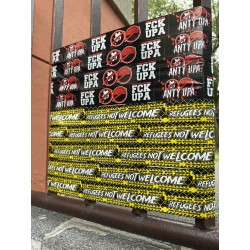 Taśma REFUGEES NOT WELCOME