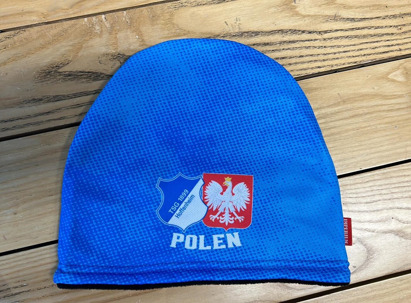 Czapki zimowe produkowane przez Imperium Produkcja