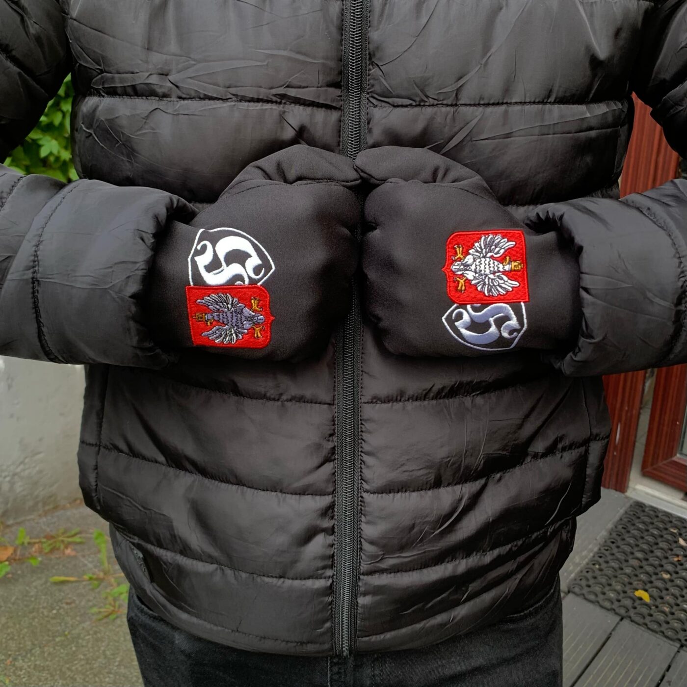Rękawiczki - przykład personalizacji i wykonania