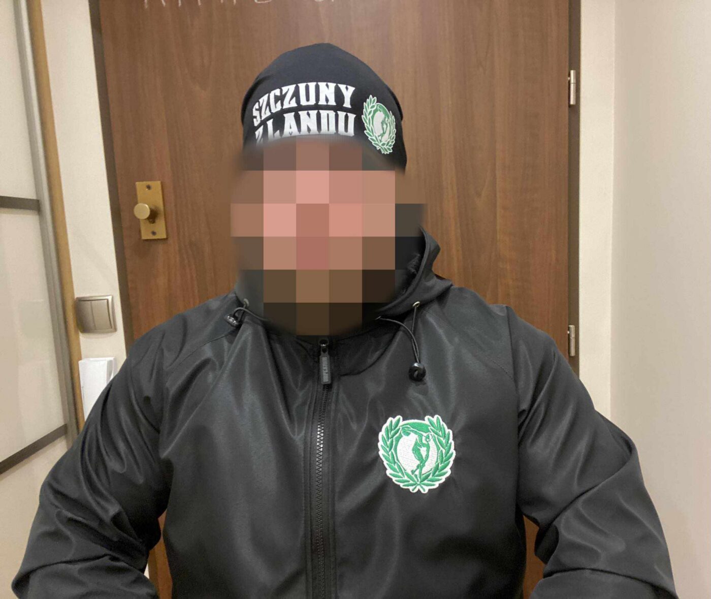 Czapki zimowe - przykład personalizacji i wykonania
