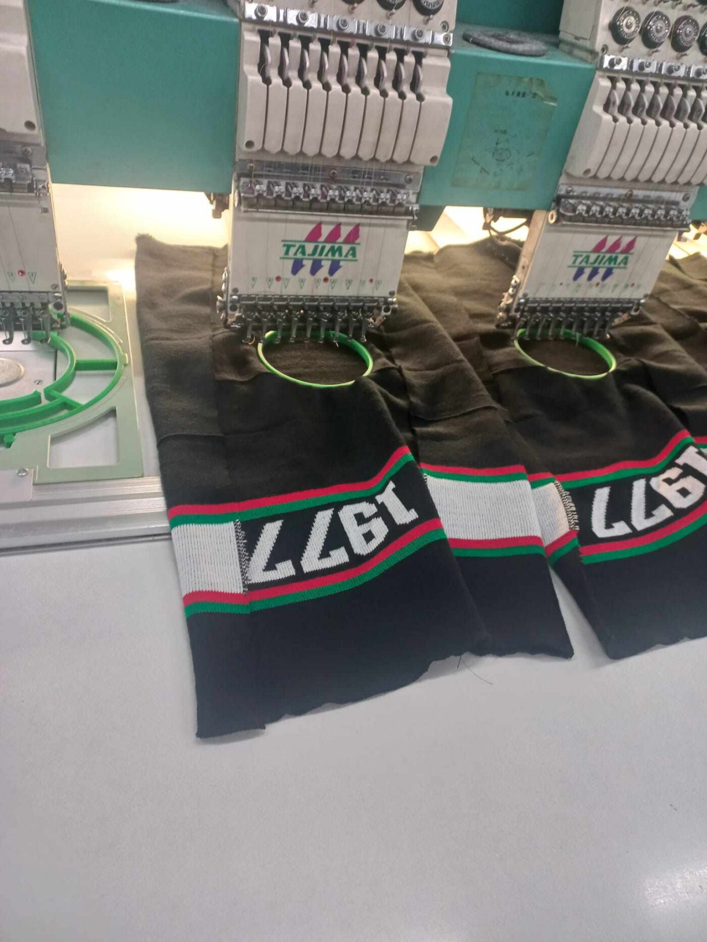 Czapki zimowe produkowane przez Imperium Produkcja