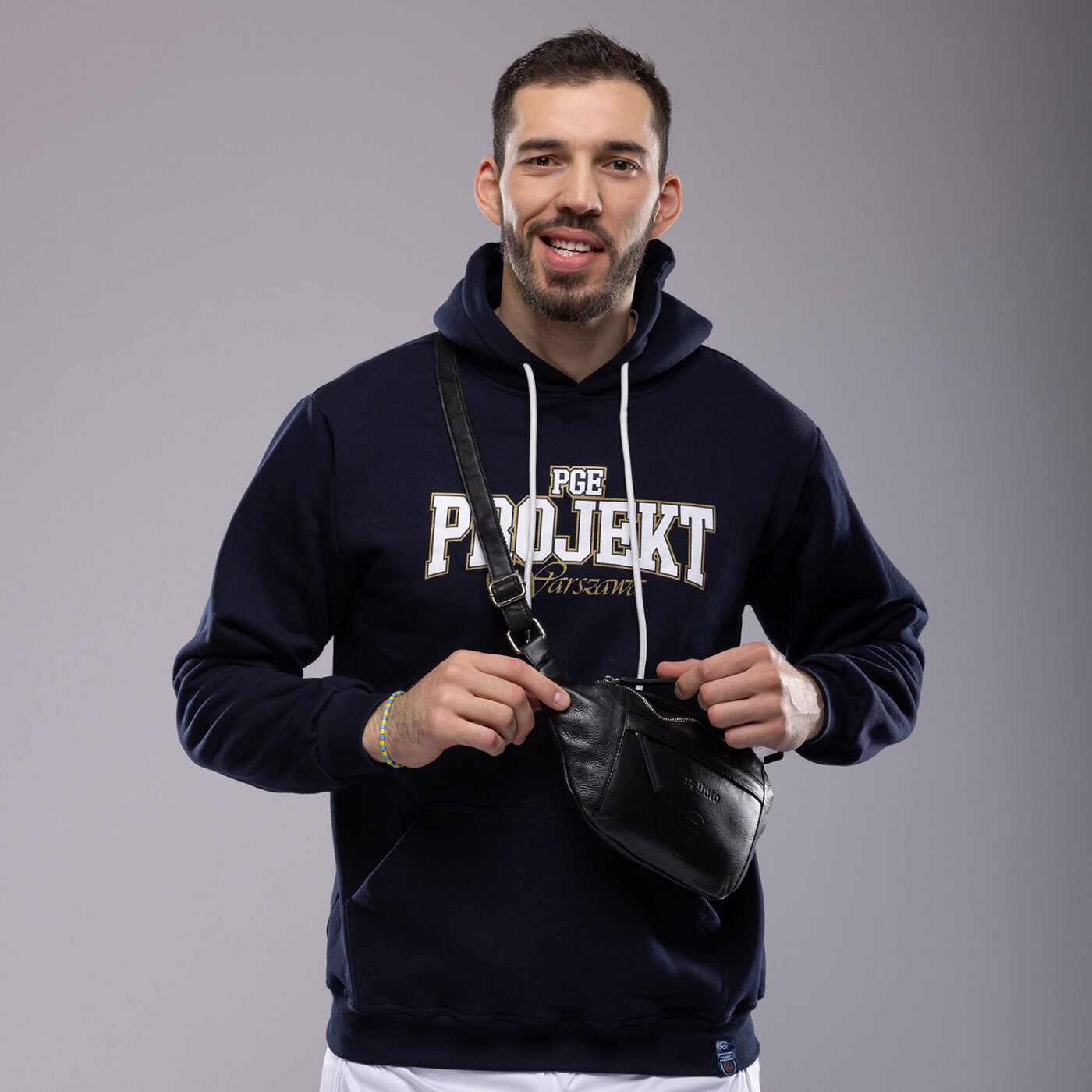 Bluzy produkowane przez Imperium Produkcja