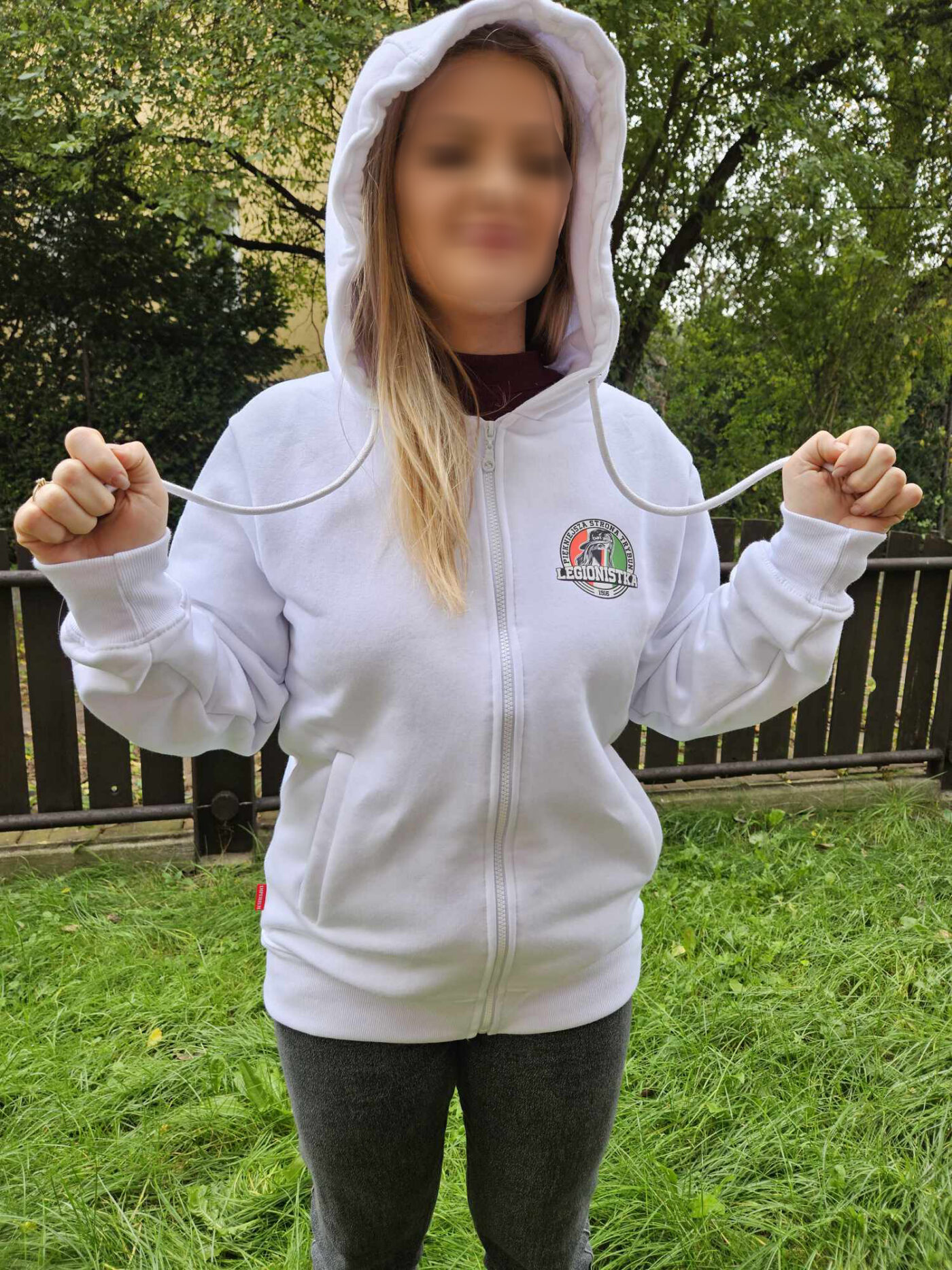 Bluzy - przykład personalizacji i wykonania