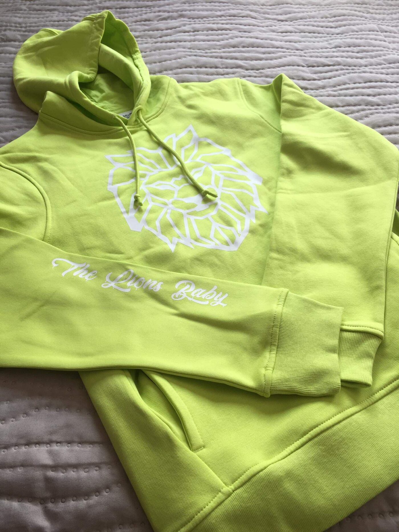 Bluzy produkowane przez Imperium Produkcja