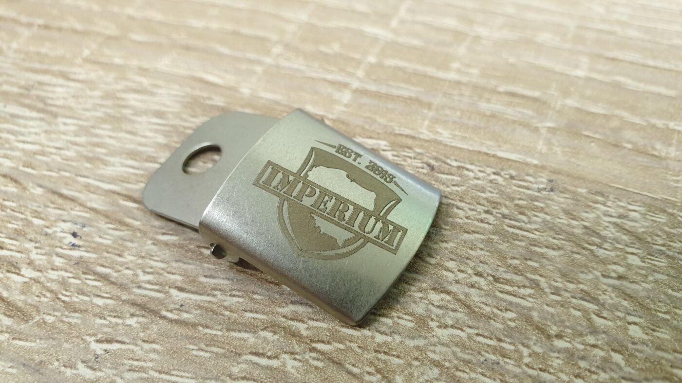 Czapki z daszkiem produkowane przez Imperium Produkcja