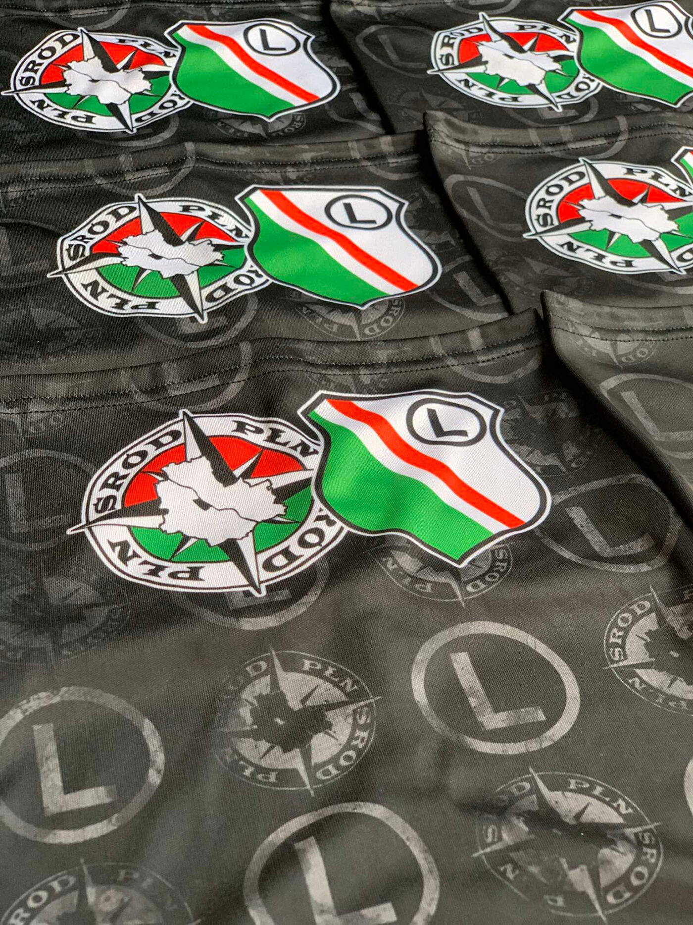 Kominy - przykład personalizacji i wykonania