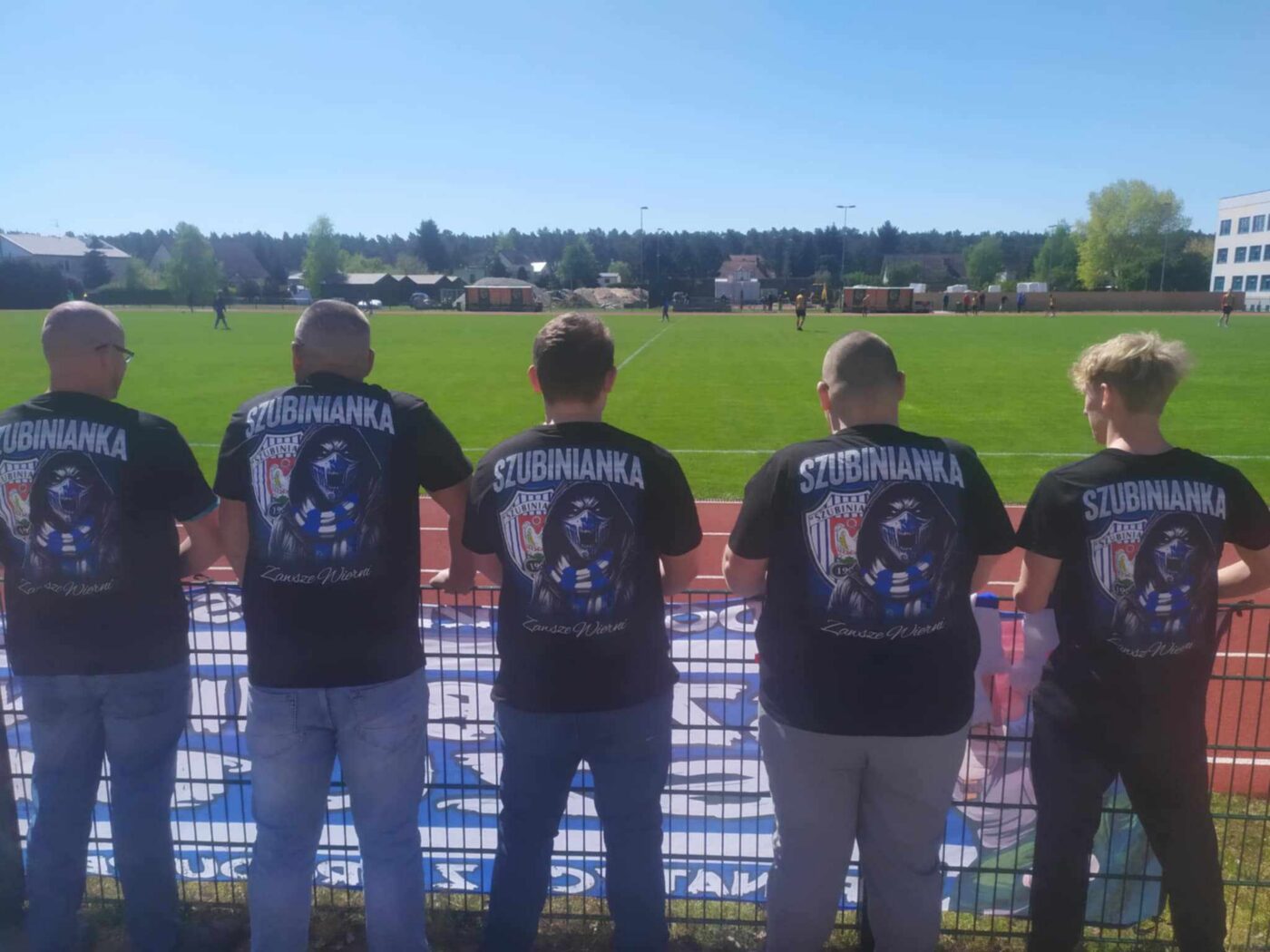 Produkcja koszulki - wybrane wykonanie