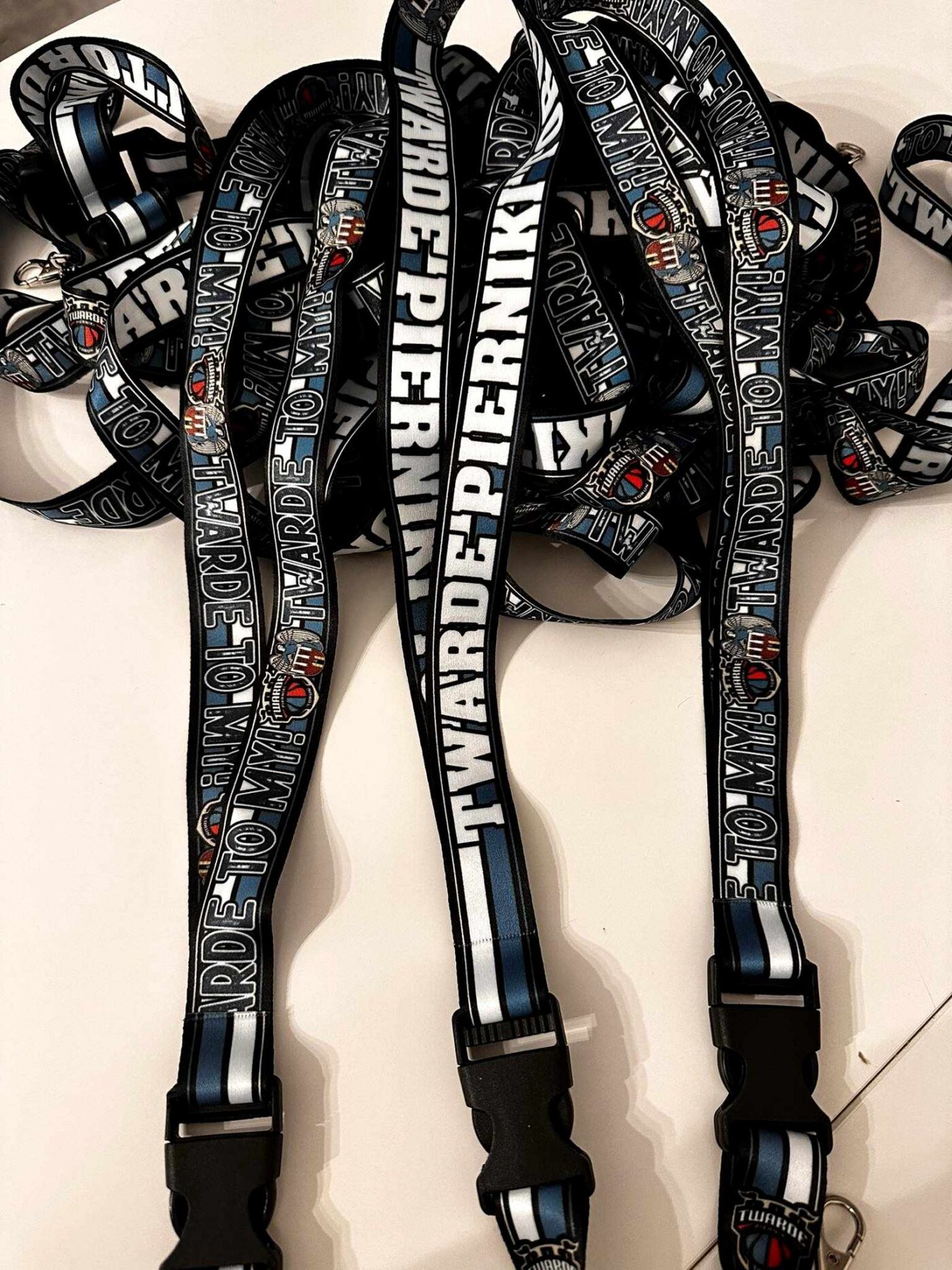 Smycze produkowane przez Imperium Produkcja