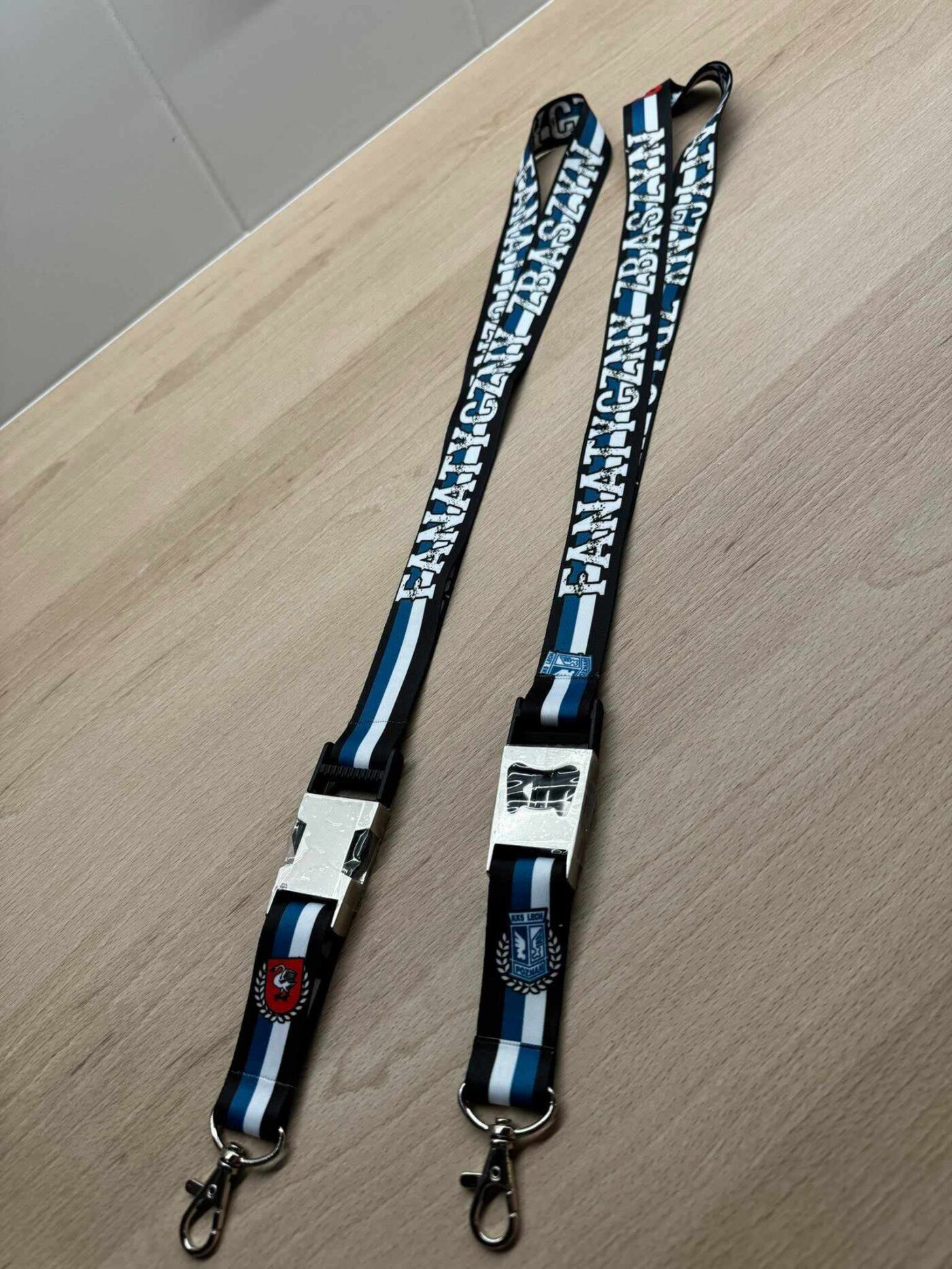Smycze - przykład personalizacji i wykonania