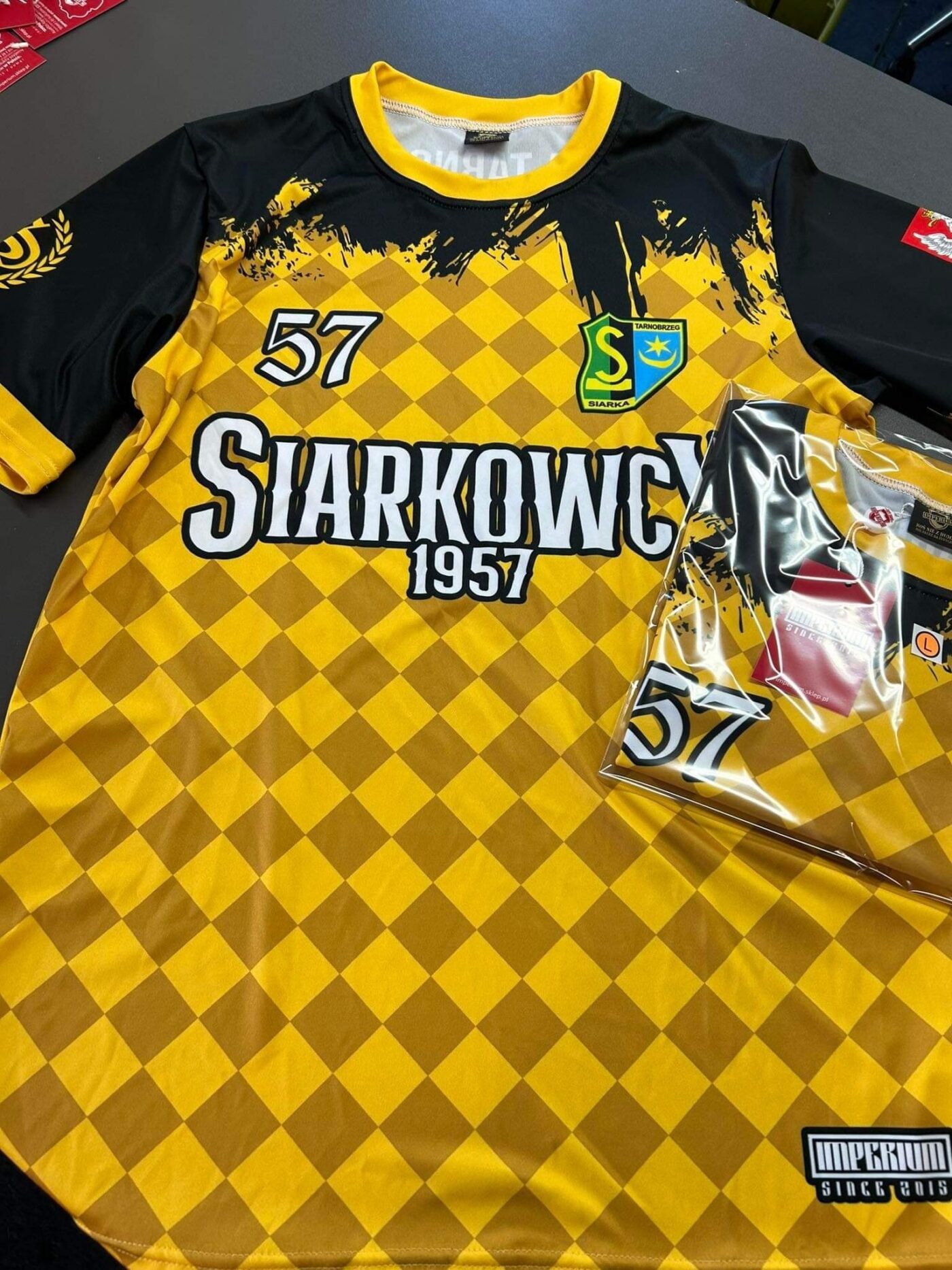 Stroje sportowe na zamówienie - przykład produkcji