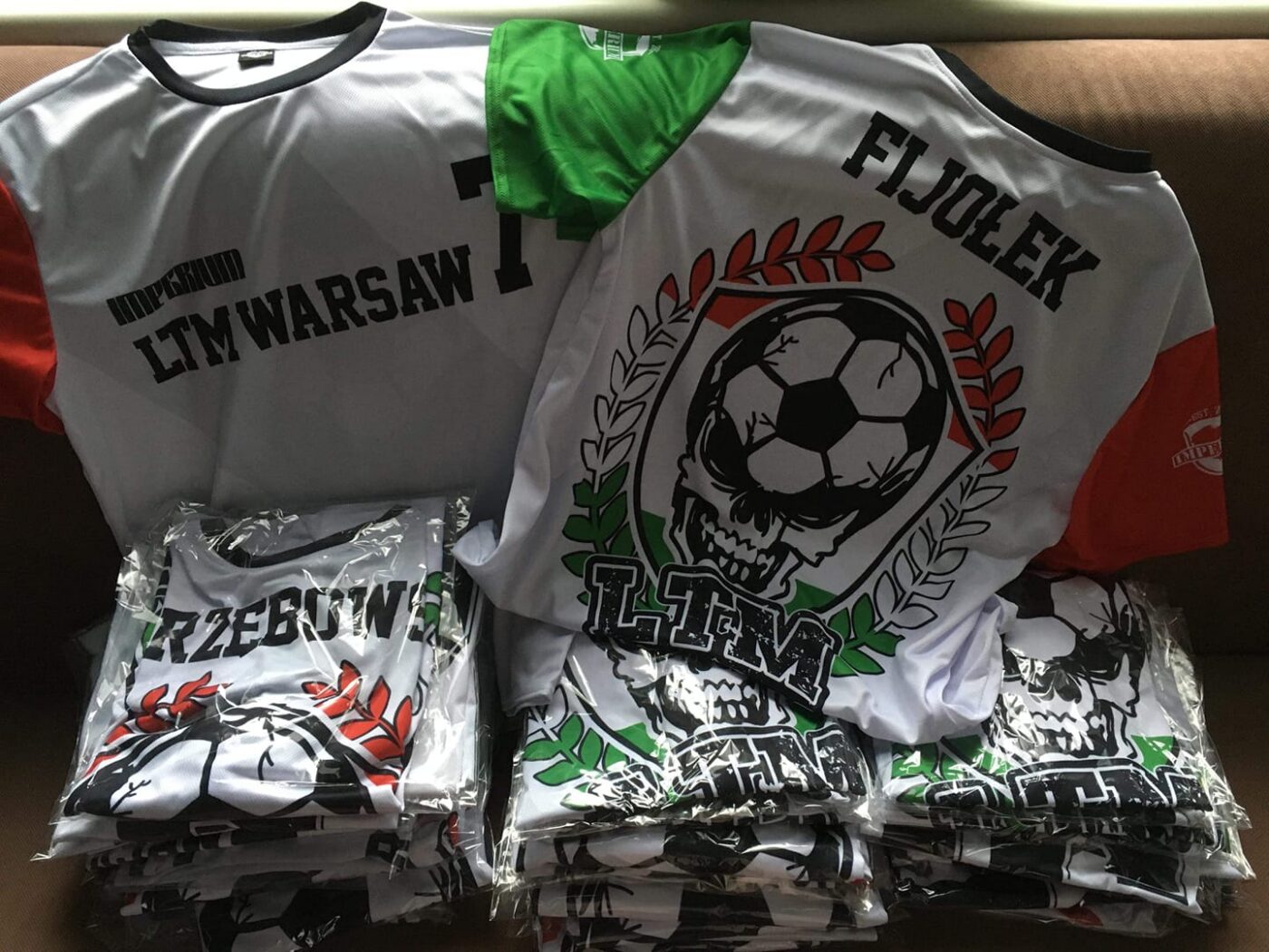 Stroje sportowe na zamówienie - przykład produkcji