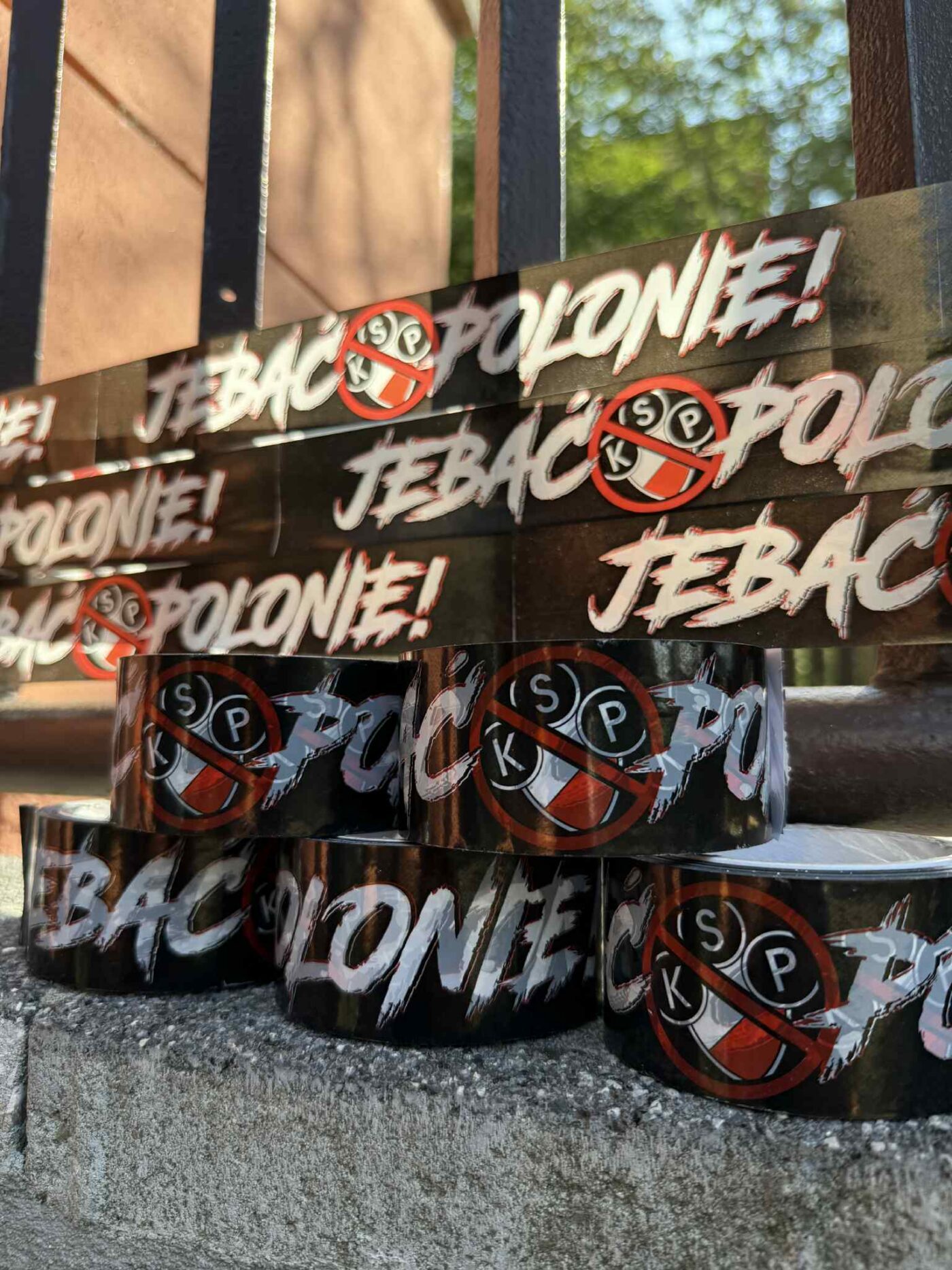 Taśmy kibicowskie produkowane przez Imperium Produkcja