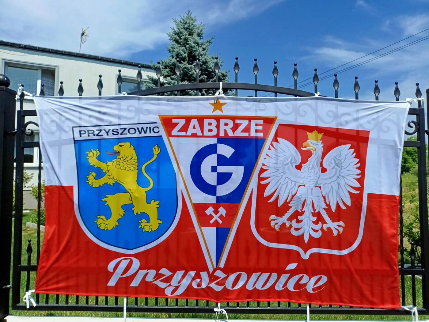 Produkcja flagi - wybrane wykonanie