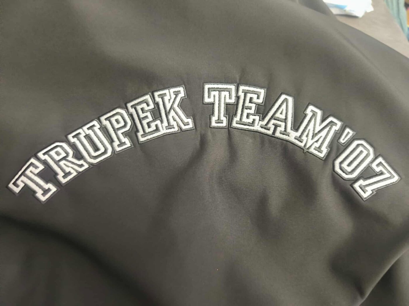 Kurtki produkowane przez Imperium Produkcja